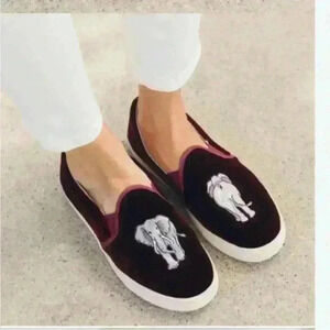Soludos maroon/burgundy crushed velvet velour elephant slip on loafers sz 6.5